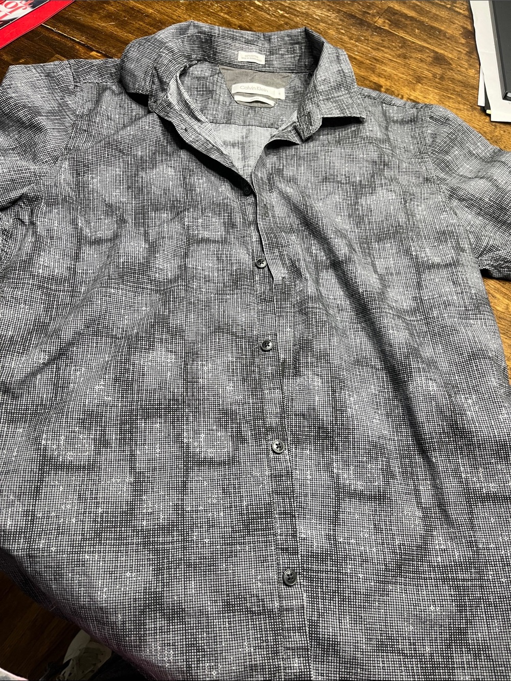Calvin Klein Men's Gray Patterned Button-Up Shirt slim fit size medium